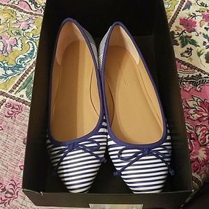 Banana Republic Pointed toes flats.
